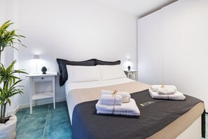 Een strijkplank/strijkijzer, gratis wifi, beddengoed