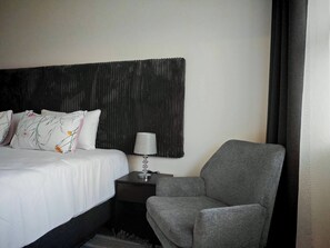 Room - Room-king Deluxe Cottage Room (Cape Town)