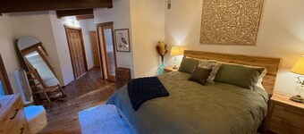 Grove River Lodge - Riverfront House