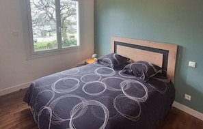 bed - Stunning home in Priziac with WiFi (Priziac)