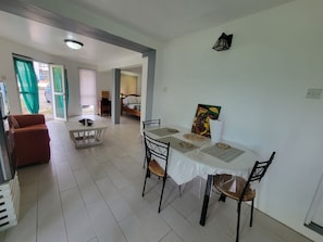 Dining - Cozy 1-bedroom studio in Vieux Fort with AC (Vieux Fort)