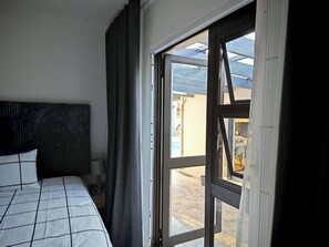 Shared Dormitory, 1 Bedroom, Accessible - Room-courtyard Room With Shared Bathroom (Cape Town)