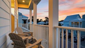 House (4 Bedrooms) | Interior - Southern Dreams on 30A by Avantstay Pool + Outdoor Lounge + Golf Cart Access Minutes to the Beach (Santa Rosa Beach)