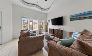 Smart TV - Spacious 3BR condo in South Padre Island, ideal for family getaways. (South Padre Island)