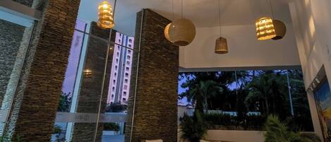 Apartment, 1 Bedroom, Accessible, Lake View | Interior