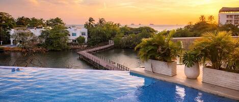 Apartment, 1 Bedroom, Accessible, Lake View | Pool | Outdoor pool
