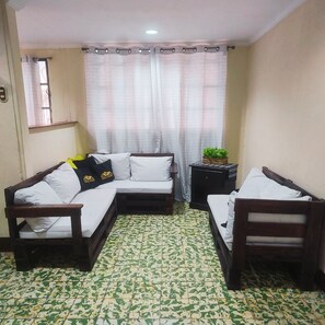 Living area - Gold House Parking & Hostal (Ciudad de Guatemala)