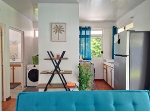 Classic Bungalow, Patio, Garden View | Interior - Bungalow Miti Uturoa (Uturoa)