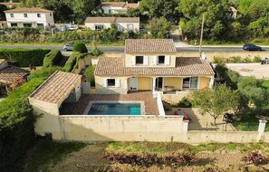 Exterior - Awesome home in Rochefort du Gard (Rochefort du Gard)