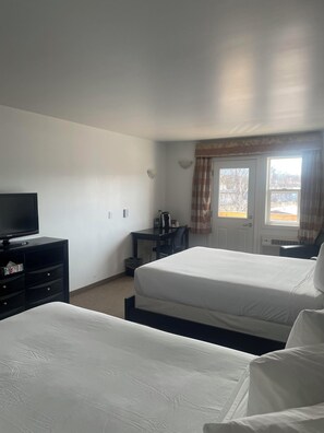 Classic Double Room, Balcony - Sunshine Inn Houston  (Houston)