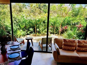 Dining - Jungle Loft · 3 Camas · 4 Pools · Beach Club (Tulum)