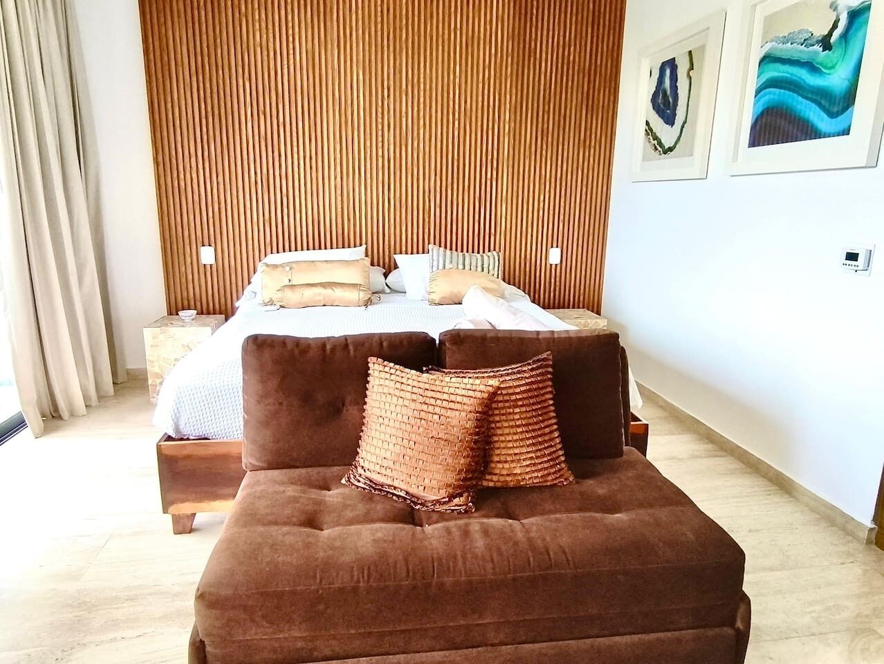 Ferros/tábuas de passar roupa, Wi-Fi, roupa de cama