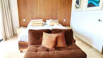 Ferros/tábuas de passar roupa, Wi-Fi, roupa de cama