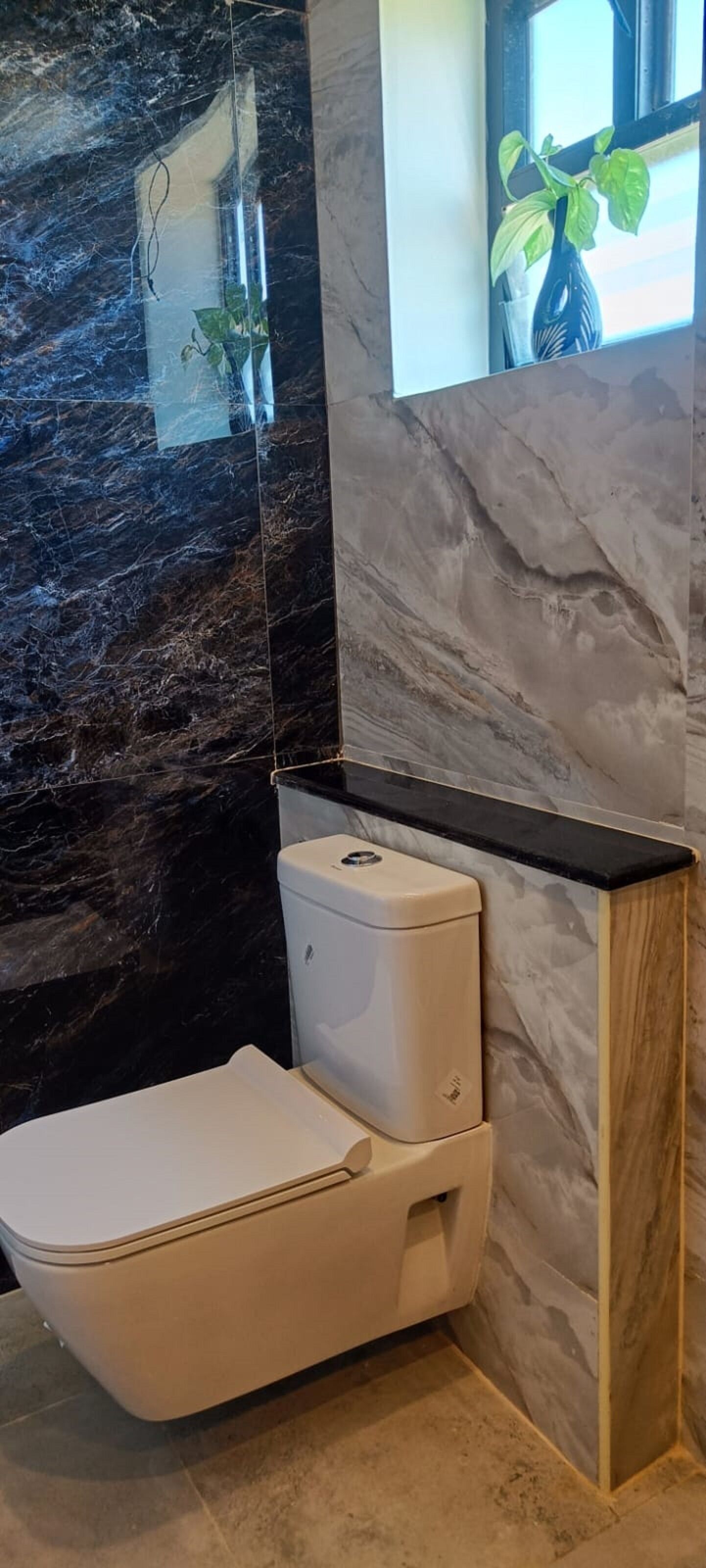 Separate bathtub and shower, free toiletries, towels, soap