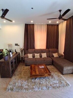 Living area - KAY'S EDEN (Mahabalipuram)