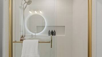 Rumah (2 Bedrooms) | Interior