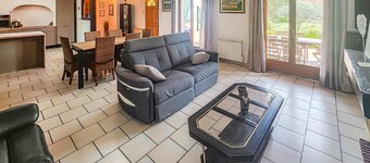 Incantevole casa con 3 camere da letto a Saint Chinian