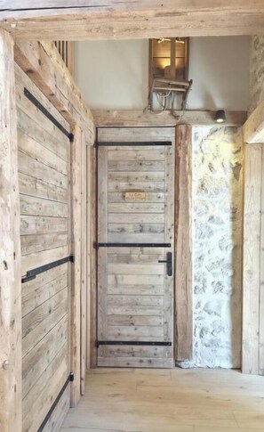 Interior - Gîte Ludivine et Péluchet (CHEZERY FORENS)