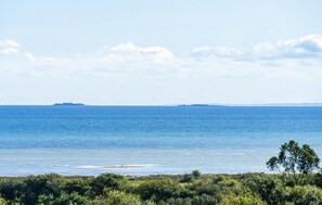 Beach - Awesome home in Crasville with house sea view (Crasville)