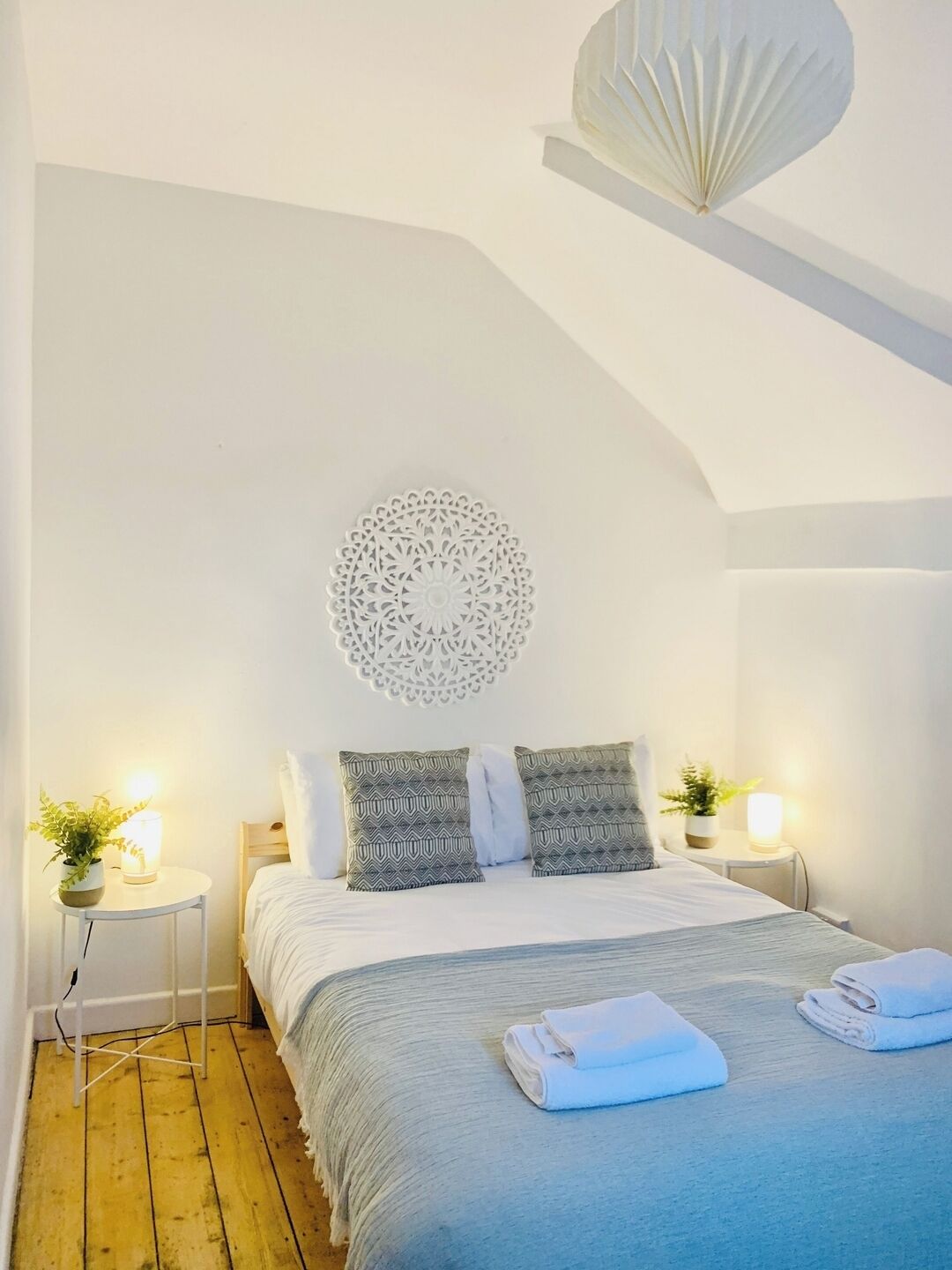 3 habitaciones, tabla de planchar con plancha, cuna de viaje y wifi 
