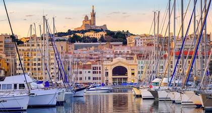 Stunning apartment in Marseille with WiFi