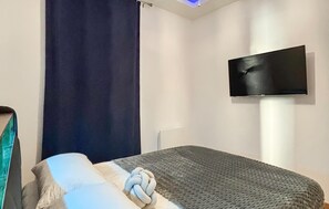 1 chambre, accès au Wi-Fi (inclus)