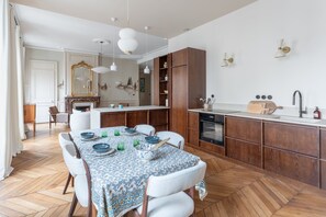 Fridge, oven, dishwasher, coffee/tea maker - Le Splendide - Au cœur du 6ème arrondissement (Lyon)