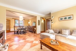 TV - Maison L'Estela - 10 minutes des plages (Capbreton)