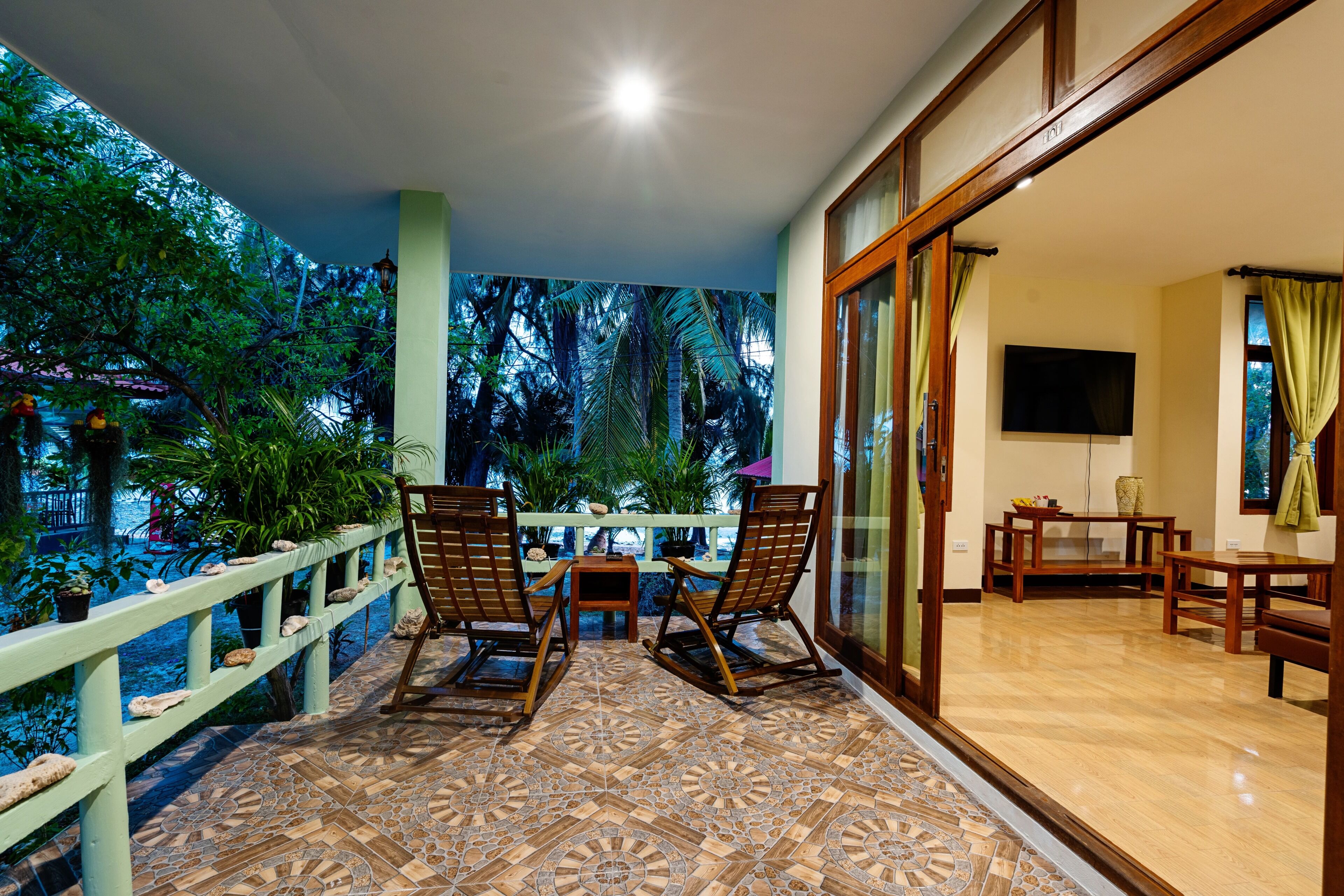 Signature Bungalow, Ocean View, Beachfront | Terrace/patio