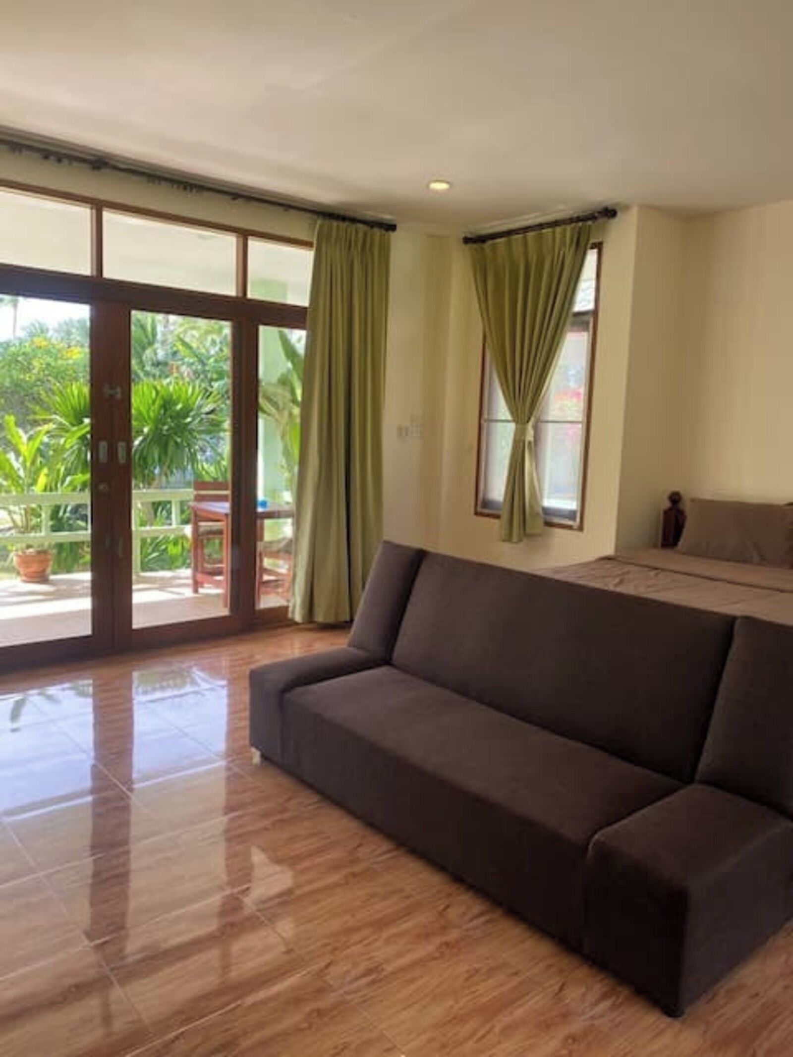 Signature Bungalow, Ocean View, Beachside | Living area | 45-inch Smart TV with digital channels, Netflix, streaming services