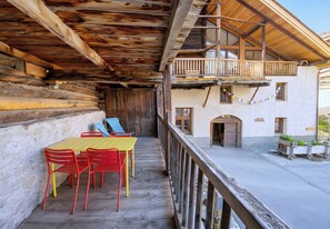Outdoor dining - CASA-Marguerite centre St Véran cosy 3ch (Molines-en-Queyras)