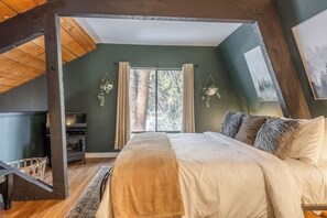 2 bedrooms, Internet, bed sheets - Dreamy: Modern + Unique + Garage + HotTub - Walk to Village (Mammoth Lakes)