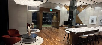 Luxury 2 Bedroom 2 bathroom condo @ Downtown Markham I Near Downtown Toronto