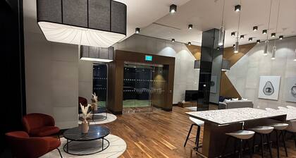 Luxury 2 Bedroom 2 bathroom condo @ Downtown Markham I Near Downtown Toronto