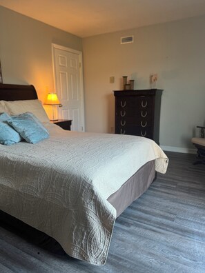 3 bedrooms, free WiFi, bed sheets