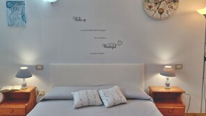 2 bedrooms, iron/ironing board, bed sheets - La Rondinara - Two Bedroom Apartment, Sleeps 5 (Olmedo)