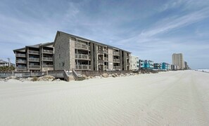Exterior - Maritime Place A5 - Oceanfront in Garden City Beach (Garden City Beach)