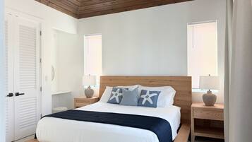 2 bedrooms, iron/ironing board, internet, bed sheets