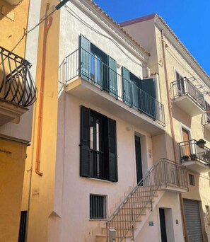 Exterior detail - Your Charming Amantea Getaway (Amantea)