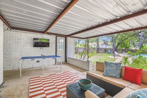 Terrace/patio - Casa Castillo, 5BR w/Pool, Hot Tub & Game Room (San Antonio)