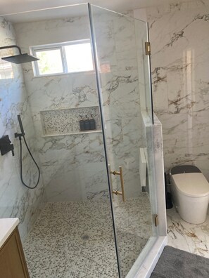 Shower, hair dryer, bidet, towels - The Haven:  Upscale 3BR DC Retreat for Intimate Stays & Gatherings (Washington)