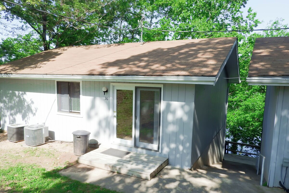 Family Duplex, Balcony, Lake View | WiFi (free), bed sheets