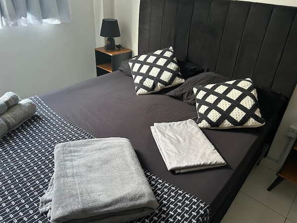 1 bedroom, iron/ironing board, Internet, bed sheets
