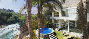 Casa Blanca Vista al Río y Accesso Directo