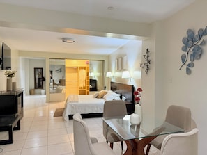 3 habitaciones, wifi y ropa de cama 