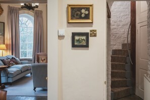 Interior - The Folly - sleeps 6 guests  in 3 bedrooms (Leominster)