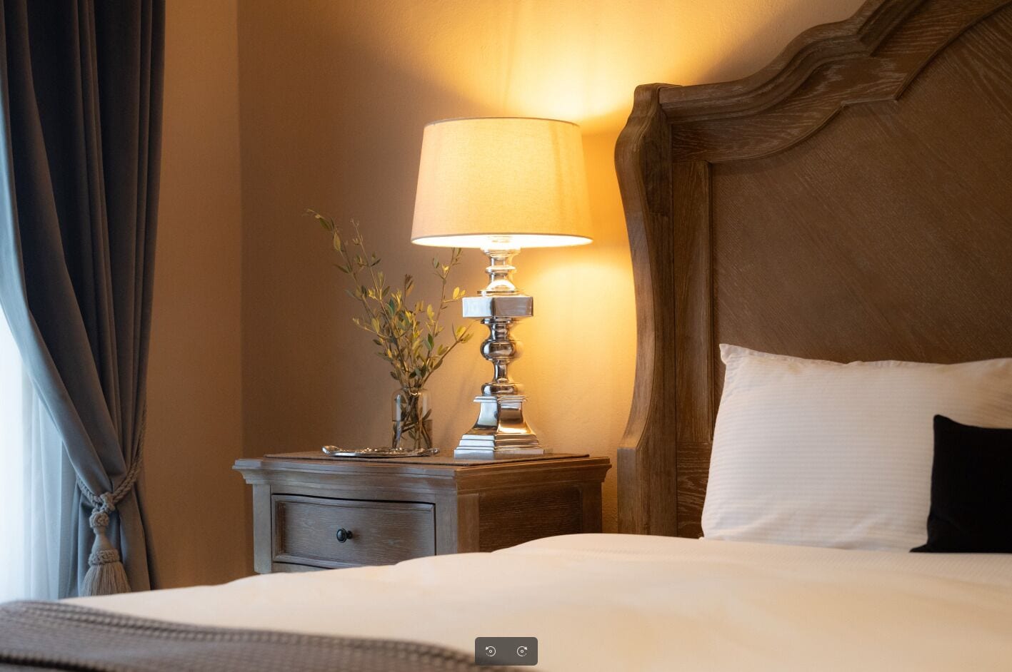 Luxury Single Room, Balcony, Valley View