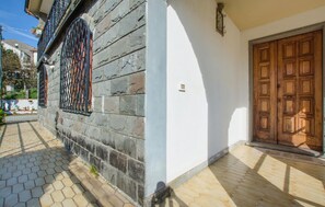 Exterior detail - Lovely apartment in Maissana with WiFi (Maissana)