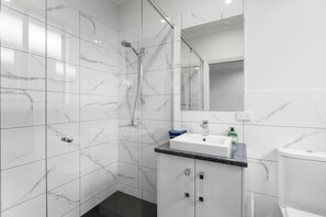 Bathroom - Brahma Lodge Living | Modern & Spacious (Brahma Lodge)