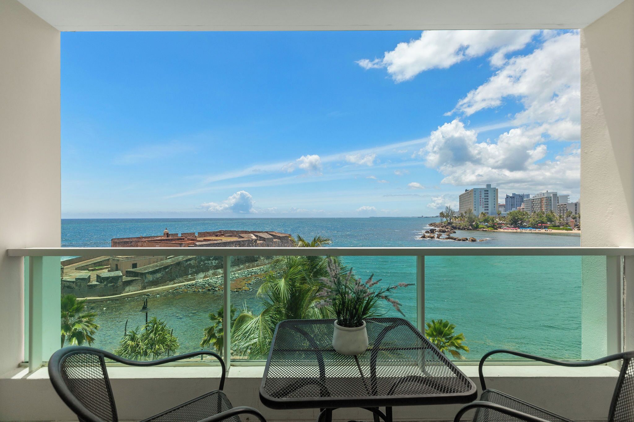 Deluxe-Studio, Balkon, Blick auf die Lagune | Unterkunftsgelände